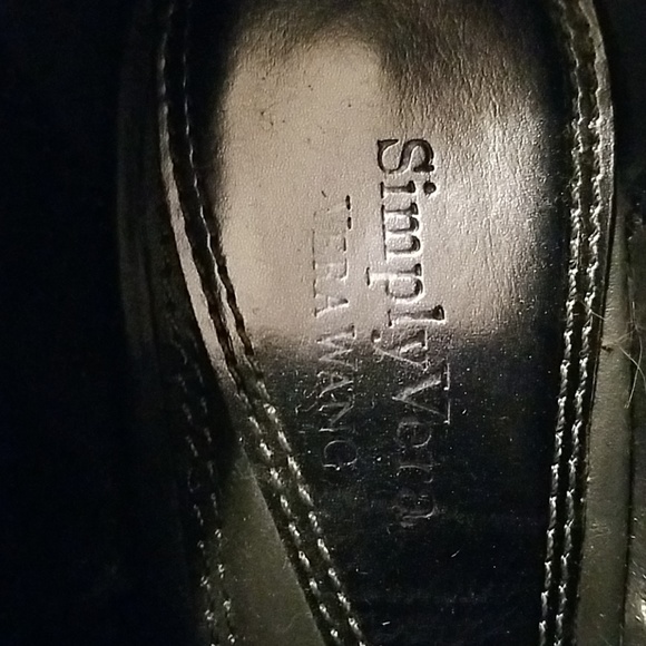 Simply Vera Wang booties - Picture 2 of 5